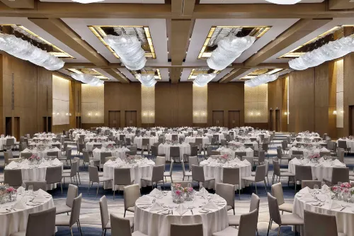 Hilton AbuDhabi Yas Island Restauration Photos
