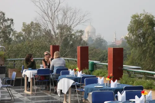 Hotel Taj Resorts Restauration Photos