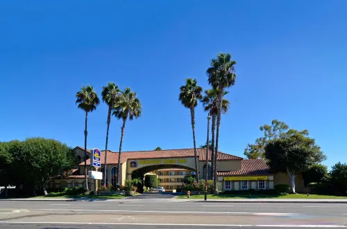 Best Western Plus Newport Mesa Inn Featured Photos