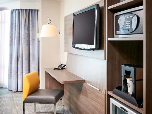 Novotel Toronto North York Rooms Photos