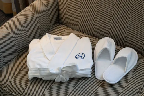 Sheraton Milwaukee Brookfield Hotel Photos
