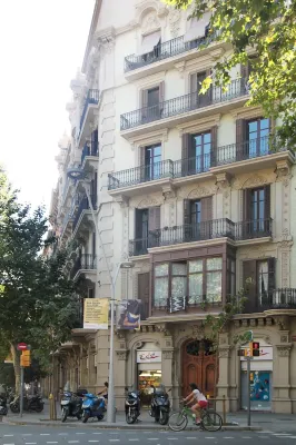 Som Nit Triomf Near Hotel Photos