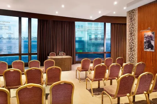 The Park Tower Knightsbridge, a Luxury Collection Hotel, London Espaces Affaires Photos