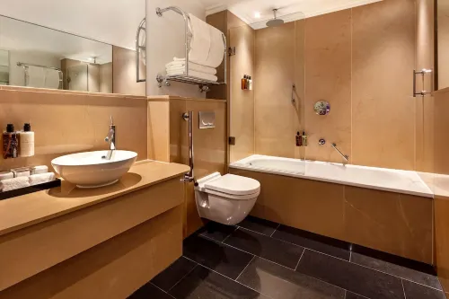 Radisson Blu Hotel, London Bloomsbury Kamar Photos