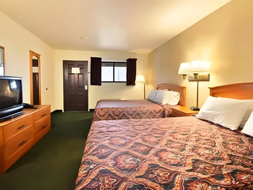 Travelodge by Wyndham Lemoore Near Naval Air Station Photos