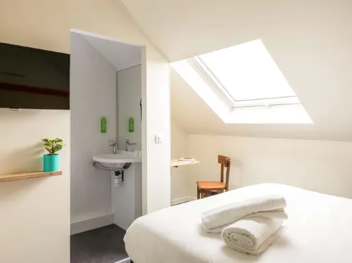 Greet Hotel Beaune Rooms Photos