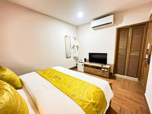 Ali Grand Hotel Photos