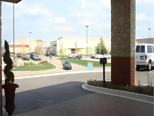 Holiday Inn Express & Suites Auburn Hills À proximité de l'hôtel Photos