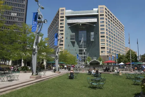 Holiday Inn Express & Suites Detroit - Utica In der Nähe des Hotels Photos