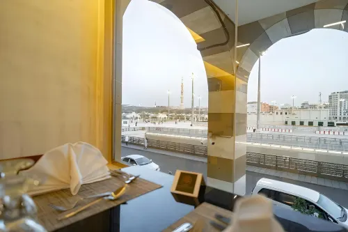 Emaar Elite Al Madina Hotel Питание Photos