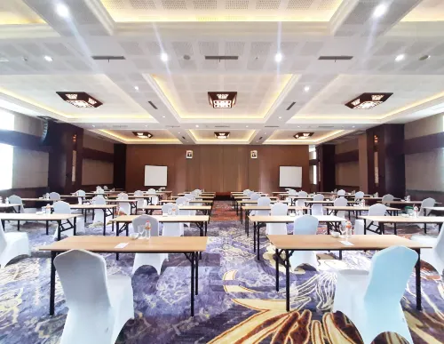 Braling Grand Hotel Purbalingga, Azana Hotels Collection Бизнес-удобства Photos