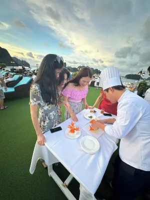 Dora Cruise Makanan Photos