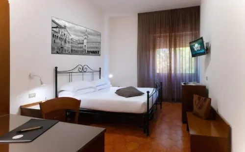 CDH Hotel Modena Camere Photos