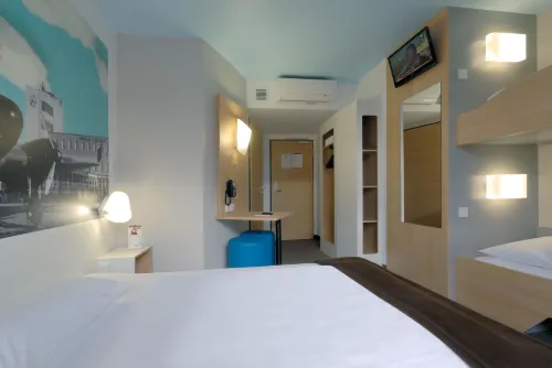 B&B HOTEL Böblingen Rooms Photos