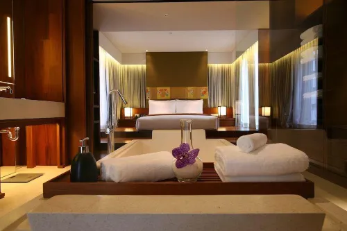 Hansar Bangkok Photos