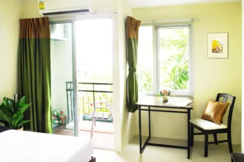 CS Residence Kamar Photos