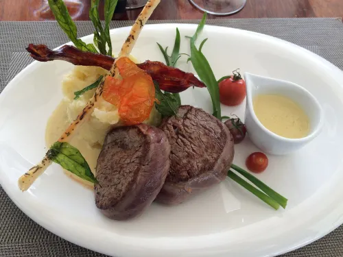 Hilton Noumea la Promenade Residences Dining Photos