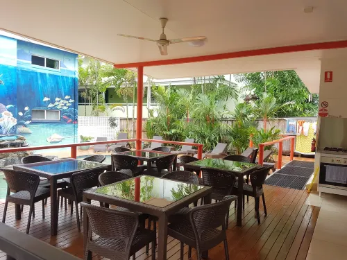 Port Douglas Motel Dining Photos