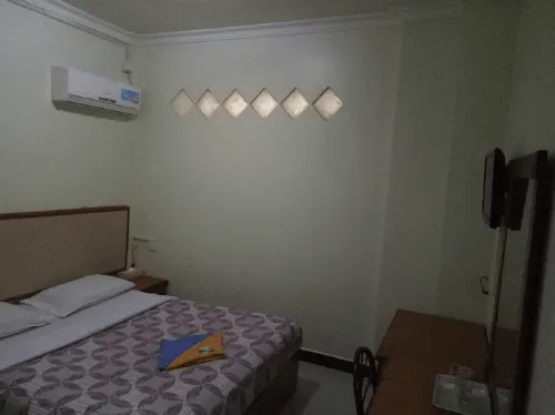 Hotel Super 888 Kamar Photos