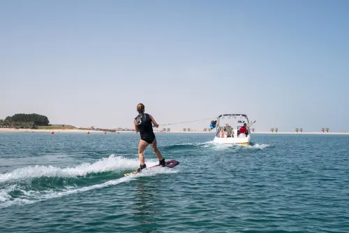 JA Palm Tree Court, Dubai Рядом с отелем Photos