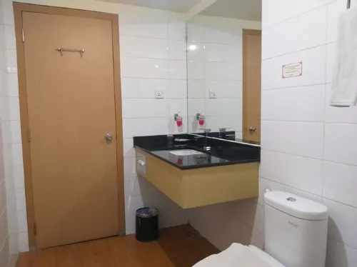 D'Grande Hotel Batam Photos