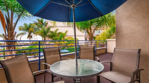 Best Western Plus Marina Gateway Hotel Public Areas Photos