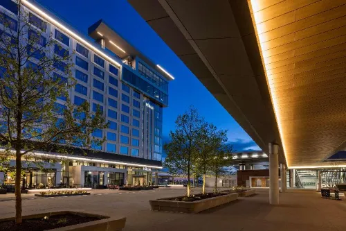 Hilton BNA Nashville Airport Terminal Near Hotel Photos