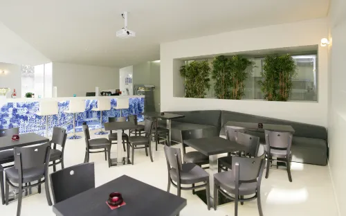 TRYP by Wyndham Porto Centro Hotel Restauration Photos