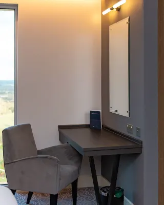 Hotel La Tour Kamar Photos