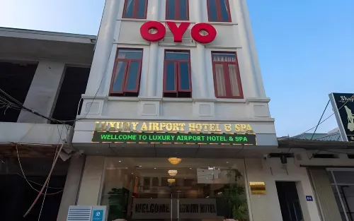 Luxury Airport Hotel Travel Exterior Photos