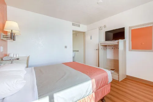 Motel 6 Phoenix, AZ - North Bell Road Zimmer Photos