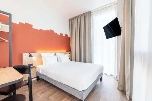B&B Hotel Geneva Airport Photos