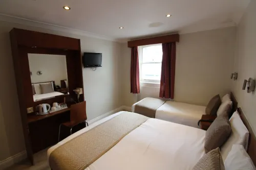 Wedgewood Hotel Rooms Photos
