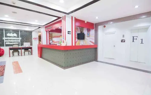 The One Surat Espaces publics Photos