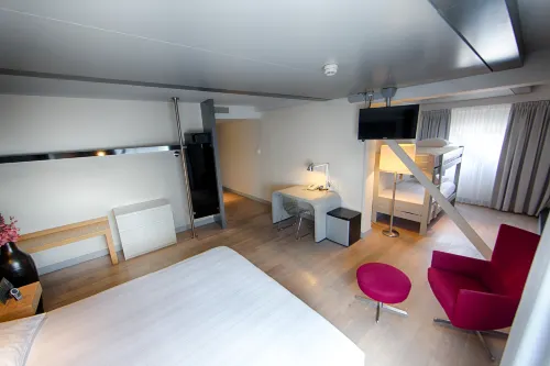 Leonardo Hotel Almere City Center Rooms Photos