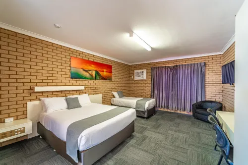 Carnarvon Motel Photos