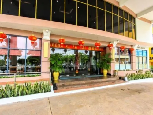Crystal Crown Hotel JB Eksterior Photos