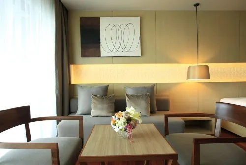 Phuket Graceland Resort and Spa Rooms Photos