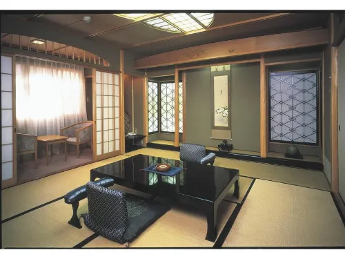 Sennennoyu Koman Camere Photos