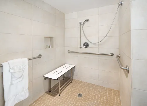 Hotel Indigo Cleveland-Beachwood Photos