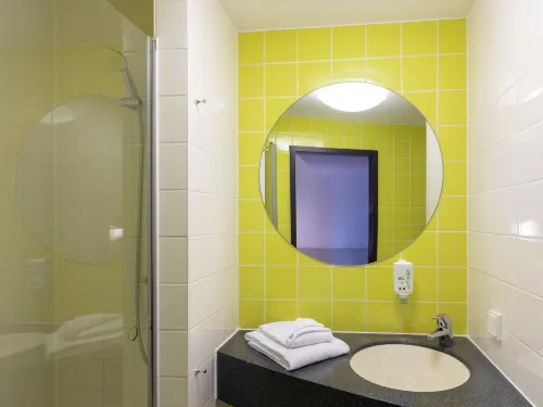 B&B Hotel Oberhausen am Centro Zimmer Photos