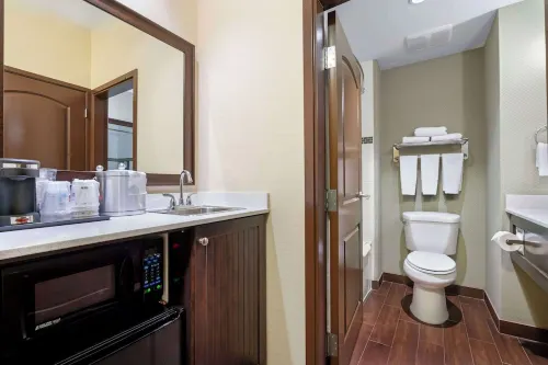 Best Western Pacific Inn Rooms Photos