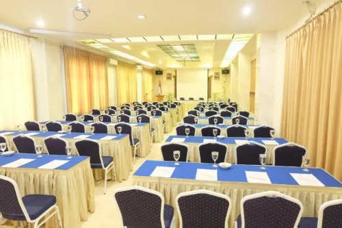 Hotel Indah Palace Solo Fasilitas Bisnis Photos