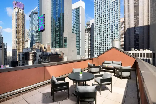 The Muse New York Espaces publics Photos