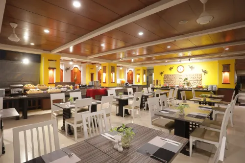 Woraburi Phuket Resort & Spa Restauration Photos
