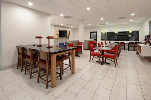 Holiday Inn Express & Suites Rancho Mirage - Palm Spgs Area Dining Photos