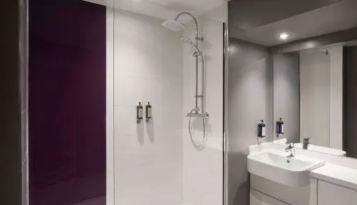 Premier Inn London Lewisham Rooms Photos