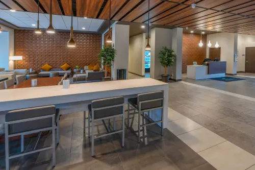 Ramada Suites by Wyndham, Victoria Street West Public Areas Photos