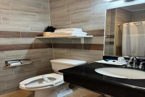 Garden Suite Hotel and Resort Photos