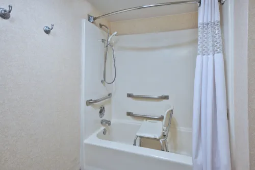 Hampton Inn Washington-Dulles Int'l Airport South Rooms Photos